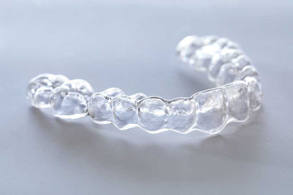 Stomatološka poliklinika Apolonija, Zagreb centar: proziran izgled Invisalign folija Stomatološka poliklinika Apolonija, Zagreb centar: proziran izgled Invisalign folija